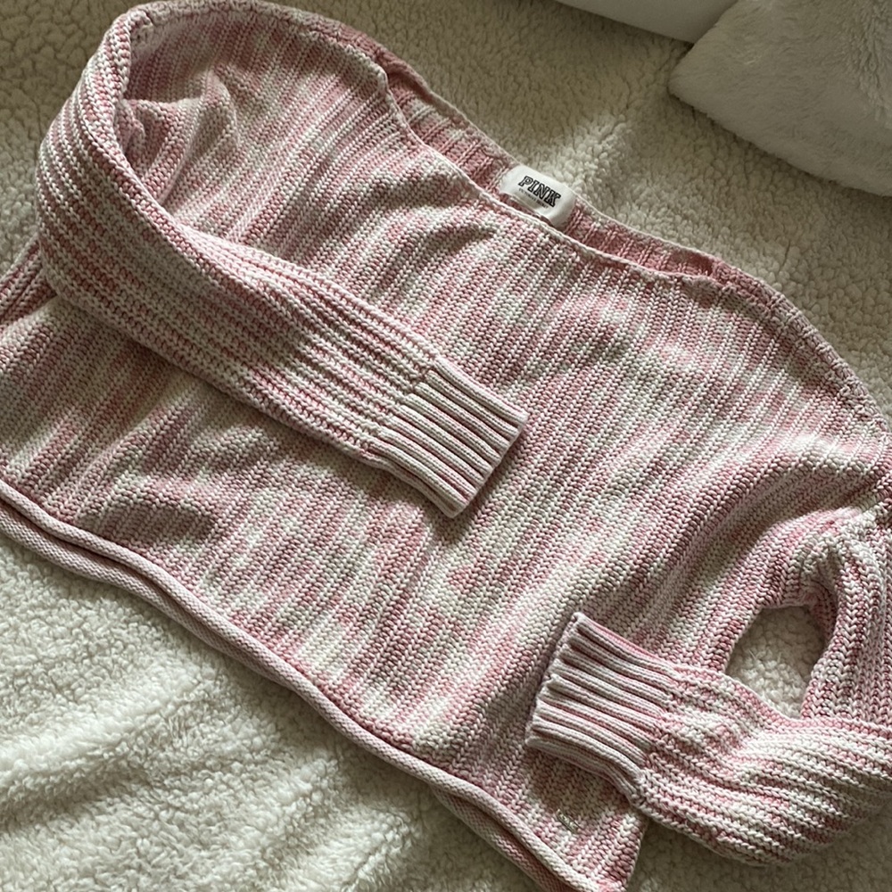 Pink Sweater - Picture 2 of 4